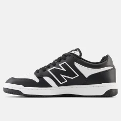 480 - Black with White