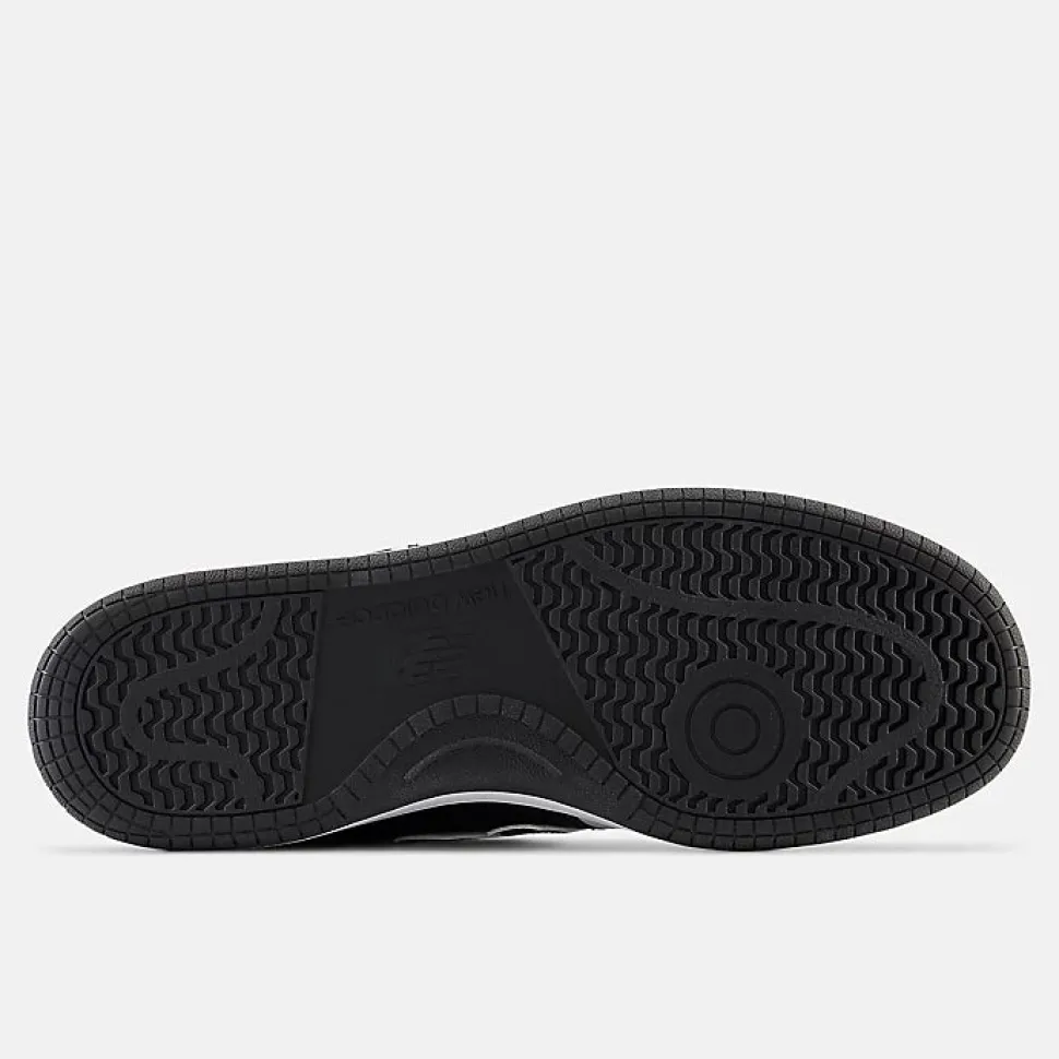 480 - Black with White