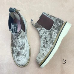 Cowhide Lechera - Size 8.5