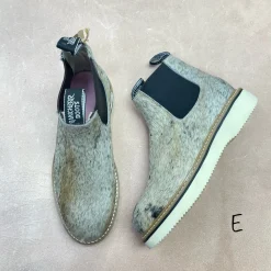 Cowhide Lechera - Size 9.5