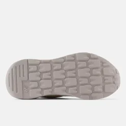 5740 - Sandstone with White