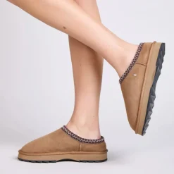 Sharky Scuff - Chestnut